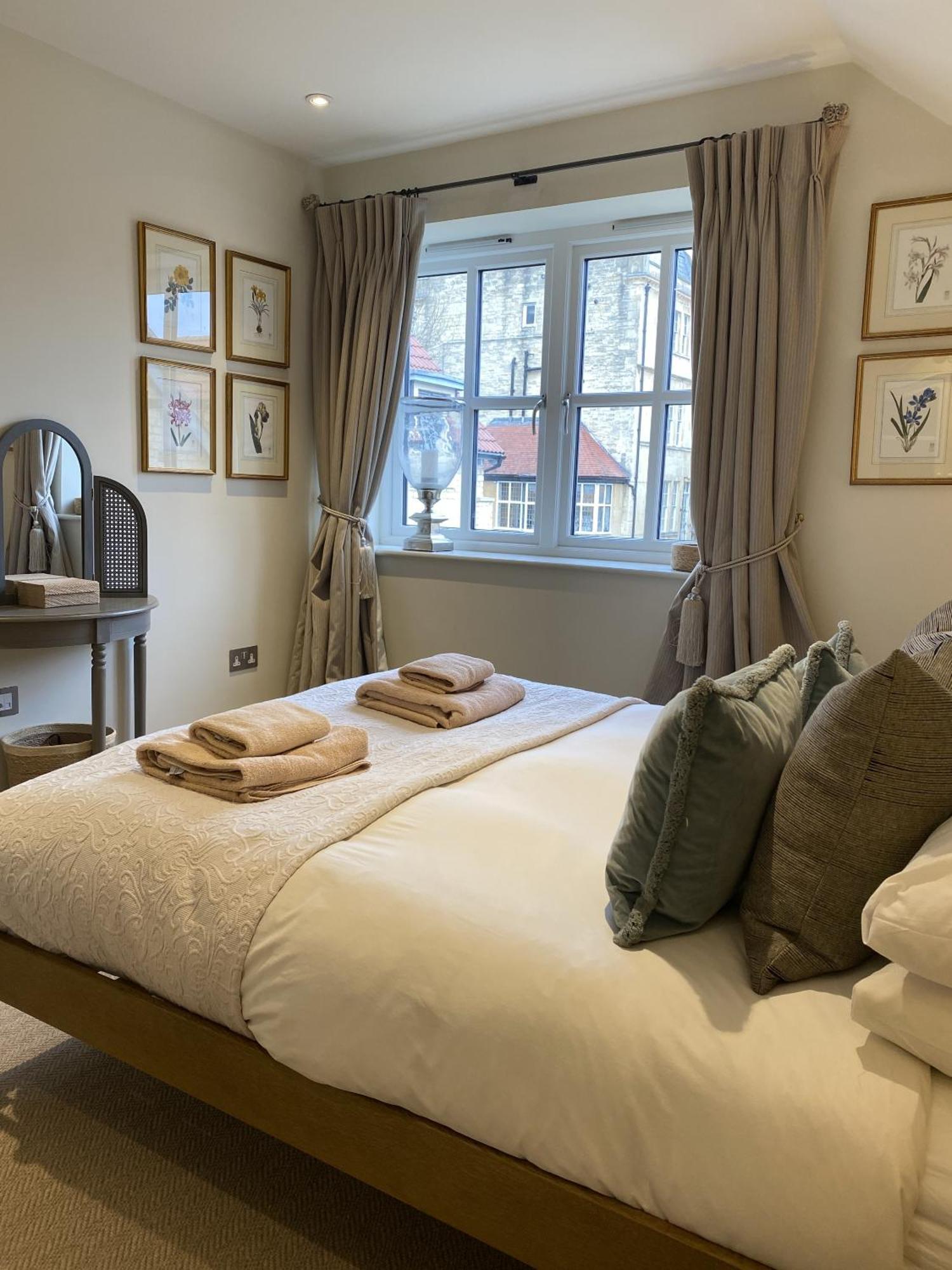 Ferienwohnung Walcot Yard With Parking, Bath Keys Exterior foto